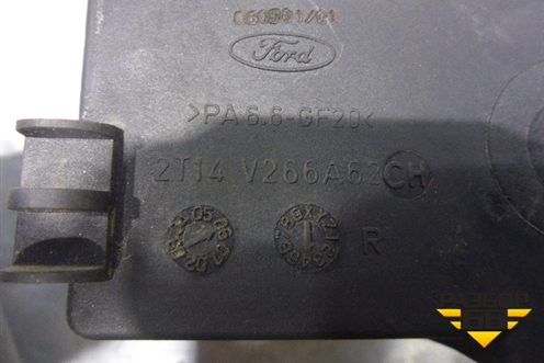 Ручка внутренняя двери передней правой (2T14V266A62) для Ford Transit Connect c 2002г