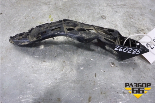 Кронштейн переднего бампера правый (521450E060) для Toyota Highlander с 2013-2021г
