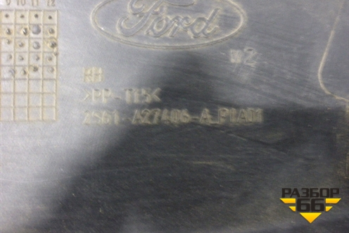 Обшивка двери задней правой под механику для Ford Fiesta с 2001-2008г