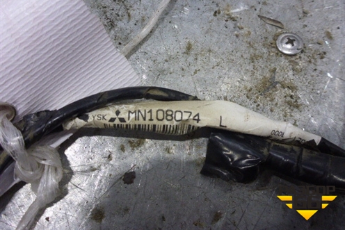 Проводка двери задней правой (MN108074) для Mitsubishi Colt с 2004г