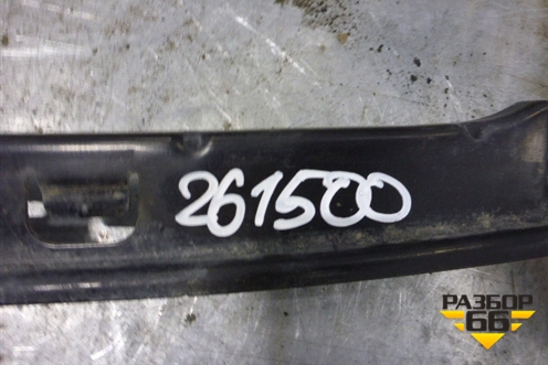 Кронштейн заднего бампера центральный для Mitsubishi Colt с 2004г