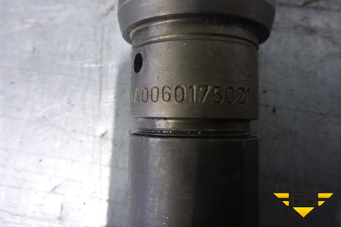 Форсунка дизельная механическая (распылитель OM501LA EURO 3) (A0060175021) для Mercedes Benz  TRUCK Actros I с 1996-2002г