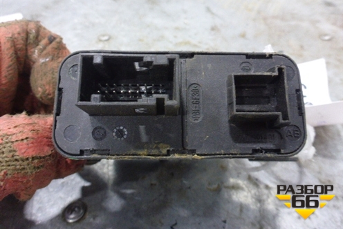 Блок электронный (корректора фар) (6H5213K031AG) для Land Rover Freelander 2 с 2007г