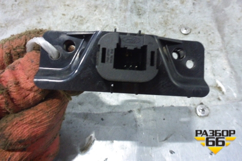Кнопка аварийной сигнализации для Ford Fiesta с 2001-2008г