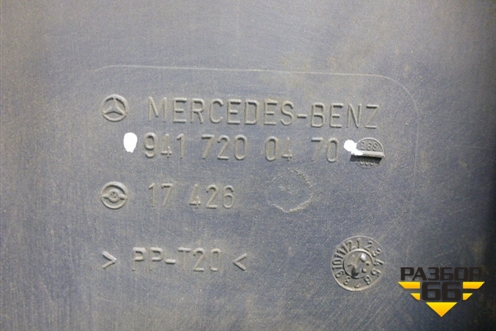 Обшивка двери левой под механику (9417200470) для Mercedes Benz  TRUCK Actros I с 1996-2002г