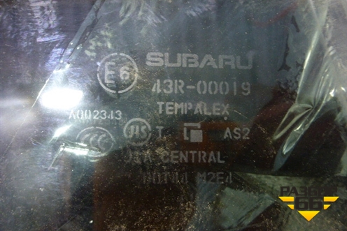 Стекло двери задней левой форточка для Subaru Legacy Outback (B14) с 2009-2014г