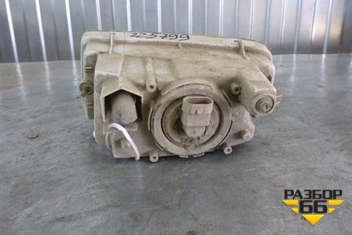 Фара противотуманная правая (до 2005г) для Toyota Land Cruiser (100) с1998-2007г
