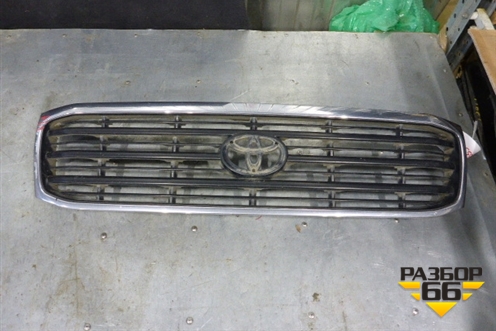 Решетка радиатора (до 2005г) (5311160350) для Toyota Land Cruiser (100) с1998-2007г