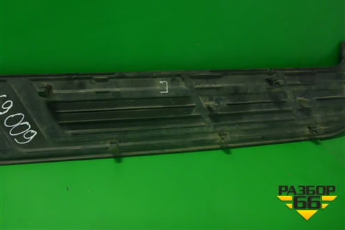 Накладка подножки правой (517716A130) для Toyota Land Cruiser Prado(150) с 2009г
