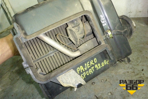 Корпус отопителя (MR568350) для Mitsubishi Pajero Sport с 1996-2008г