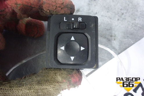 Переключатель регулировки зеркал для Mitsubishi Lancer-9  с 2003-2008г