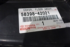 пыльник (задней балки левый новый) (5839842021) для Toyota Rav-4 с 2006-2013г