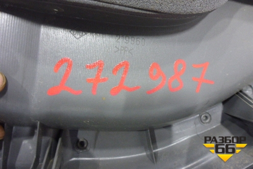 Обшивка двери задней левой под электрику (8200793798) для Renault Scenic с 2003-2009г