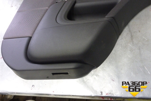 Обшивка двери задней правой под электрику (LR047098) для Land Rover Range Rover Sport с 2013-2022г