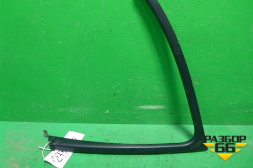 Накладка двери передней левой (на рамку задняя часть) (8200239278) для Renault Scenic с 2003-2009г