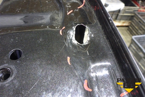 Дверь передняя правая (7751477220) для Renault Scenic с 2003-2009г