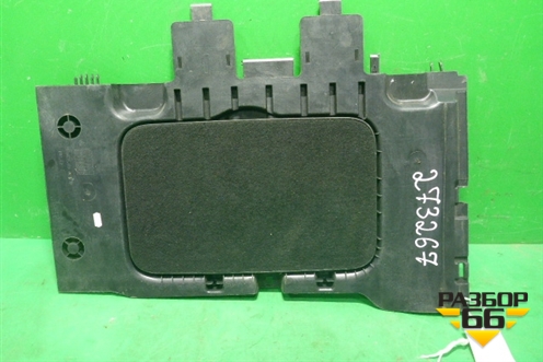 Ниша (пола задняя правая) (8200223810) для Renault Scenic с 2003-2009г