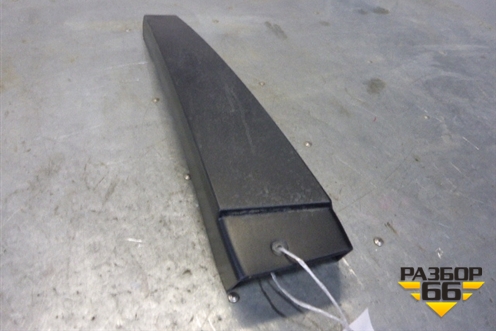 Накладка стойки (центральная правая) (8200139601) для Renault Scenic с 2003-2009г