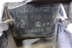 Кронштейн заднего бампера центральный (8200022224) для Renault Scenic с 2003-2009г
