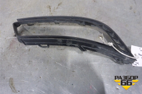 Накладка ПТФ левая (после 2013г) (3T0807681) для Skoda Superb с 2008-2015г (Суперб)