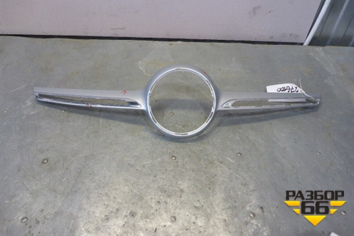 Накладка на решетку радиатора (A2928880123) для Mercedes Benz GLE-Klass (купе) C292 с 2015г