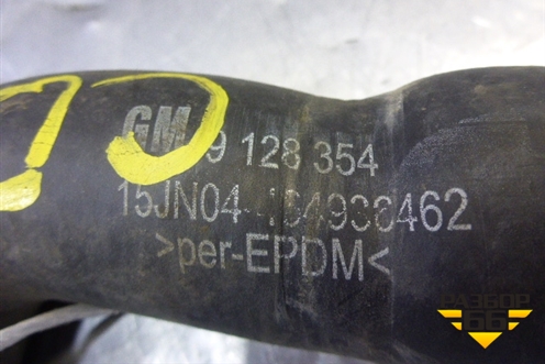 Патрубок системы охлаждения (9128354) для Opel Corsa С с 2000-2006г