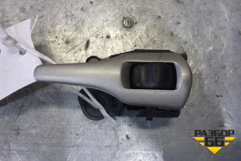 Ручка внутренняя двери задней правой для Toyota Auris с 2006-2012г