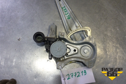 Стеклоподъёмник электрический задний левый (857100D100) для Toyota Auris с 2006-2012г