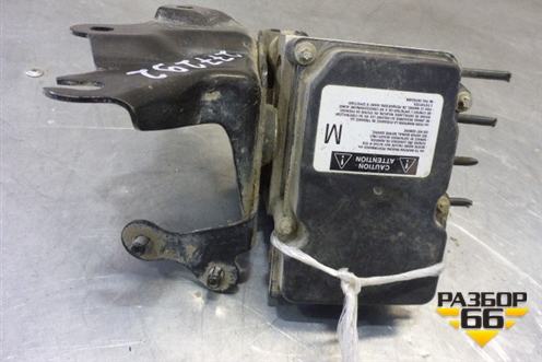 Блок ABS (4451002110) для Toyota Auris с 2006-2012г