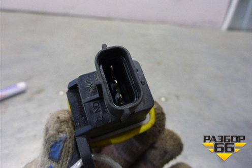 Кнопка аварийного отключения топлива (2S6T9341BB) для Ford Fiesta с 2001-2008г