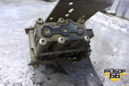 Кран уровня пола (главный) (A0013271125) для Mercedes Benz  TRUCK Axor 2 с 2004г