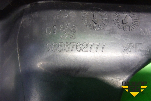 Накладка порога внутренняя переднего правого (9656762777) для Peugeot 308 с 2007-2014г