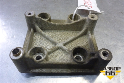 Кронштейн компрессора кондиционера (9656881780) для Citroen C3 с 2002-2009г