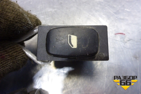 Кнопка стеклоподъёмника (96360166XT) для Peugeot 407 с 2004г