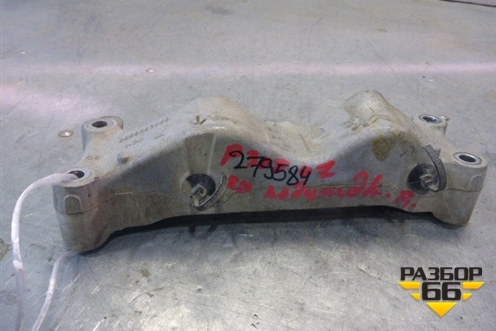 Кронштейн двигателя правый (9655923080) для Peugeot 308 с 2007-2014г