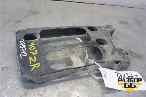 Кронштейн заднего бампера правый (9644600680) для Peugeot 407 с 2004г