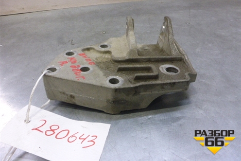 Кронштейн двигателя правый (2.2л 224DT) (LR001216) для Land Rover Range Rover Evoque с 2011-2018г
