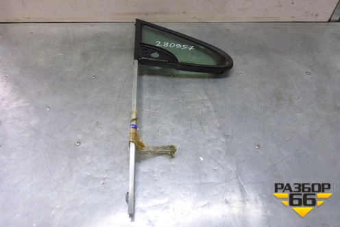 Стекло двери передней правой форточка (новое) (920287) для Peugeot 307 с 2001-2007г