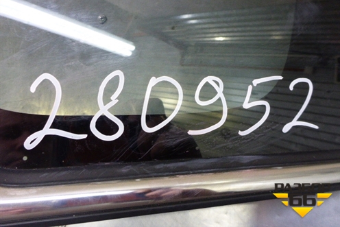 Стекло двери передней правой форточка (новое) (920287) для Peugeot 307 с 2001-2007г