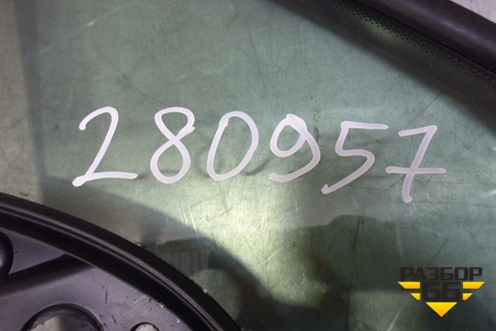 Стекло двери передней правой форточка (новое) (920287) для Peugeot 307 с 2001-2007г