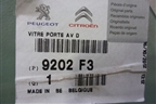 Стекло двери передней правой (5ти дверный кузов новое 2012г) (9202F3) для Peugeot 307 с 2001-2007г