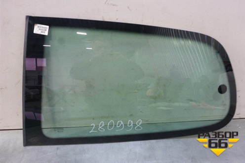 Стекло глухое левое (3х дверный кузов новое 2004г) (9203GZ) для Peugeot 307 с 2001-2007г