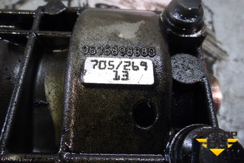 Насос масляный (в сборе 2.2л 224DT) (9636898380) для Land Rover Range Rover Evoque с 2011-2018г