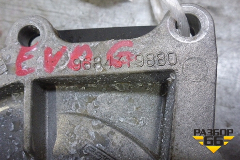Насос водяной помпа (2.2л 224DT) (9684319880) для Land Rover Range Rover Evoque с 2011-2018г