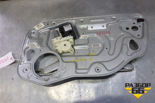 Стеклоподъёмник электрический передний правый (8679081) для Volvo S40 с 2004-2012г