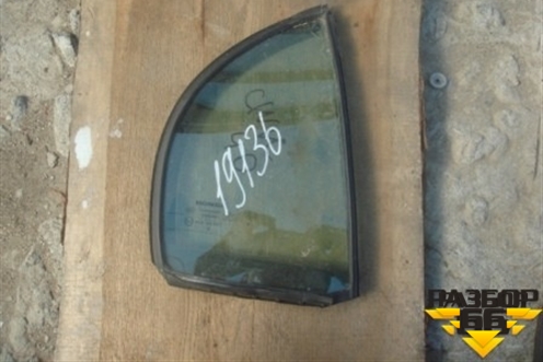 Стекло двери задней правой форточка для Honda Civic 4D с 2006-2012г