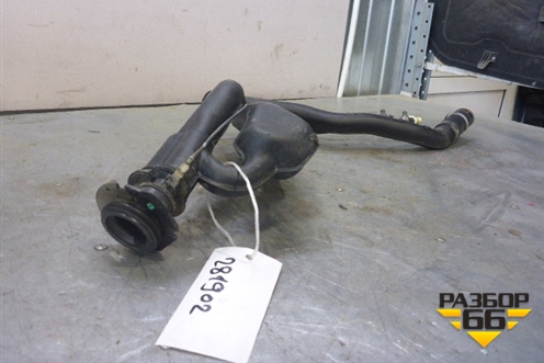 Горловина топливного бака (7700416901) для Renault Clio с 1998-2002г