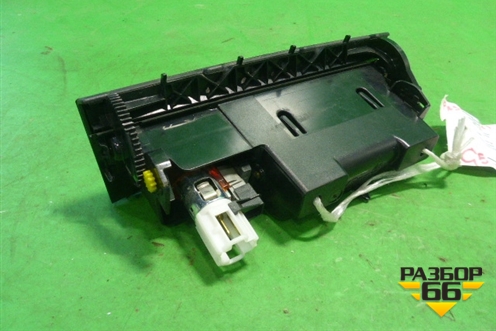 Пепельница (передняя) (5C0863284A) ( 3C0857961A) для Volkswagen Passat (B6) с 2005-2010г