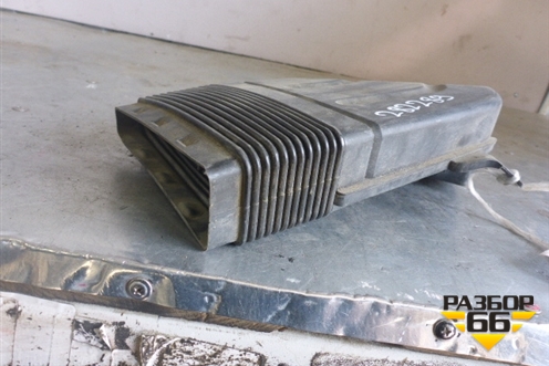 Воздуховод (8E0129617D) для Audi A4 (В8) с 2007-2015г