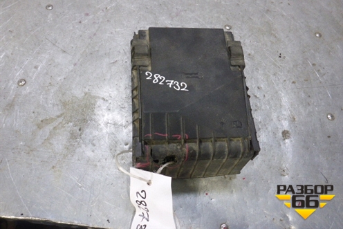 Блок предохранителей подкапотный (3C0937125) для Volkswagen Passat (B6) с 2005-2010г